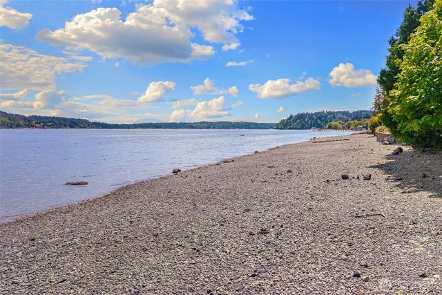 6222 Illahee Road NE, Bremerton, WA 98311