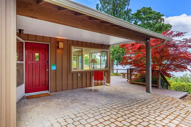 6222 Illahee Road NE, Bremerton, WA 98311