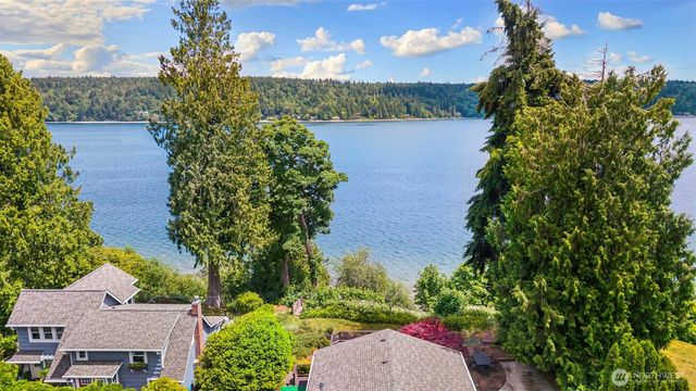 6222 Illahee Road NE, Bremerton, WA 98311