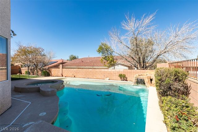 2722 Woodflower Avenue, Henderson, NV 89052