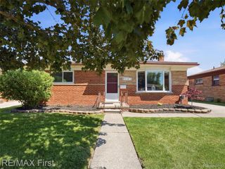 21213 Centennial Street, St. Clair Shores, MI 48081