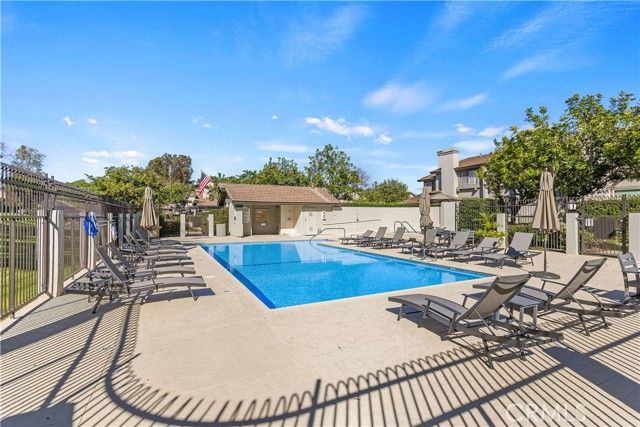 1 Sunup, Irvine, CA 92603