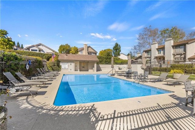 1 Sunup, Irvine, CA 92603