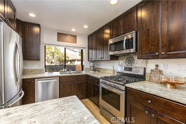 1 Sunup, Irvine, CA 92603