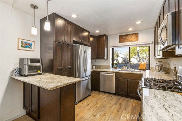 1 Sunup, Irvine, CA 92603