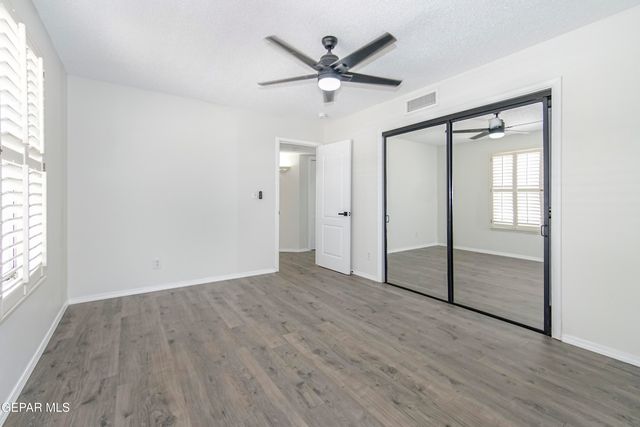 6529 JIM DE GROAT Drive, El Paso, TX 79912