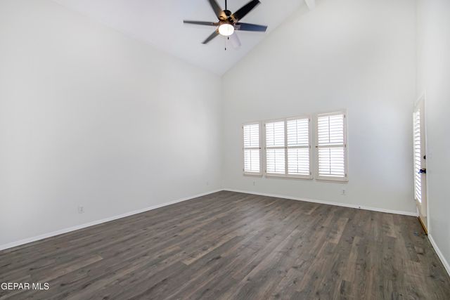 6529 JIM DE GROAT Drive, El Paso, TX 79912