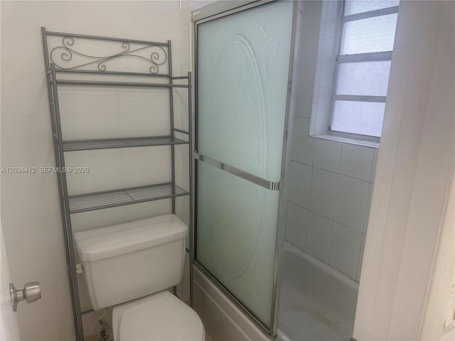 1725 W 60th Street F320, Hialeah, FL 33012