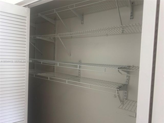 1725 W 60th Street F320, Hialeah, FL 33012