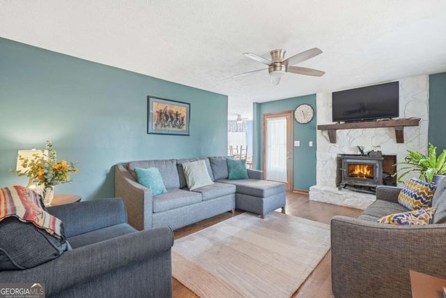 214 Horseshoe Circle, Rockmart, GA 30153