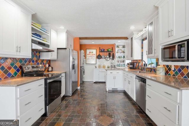 214 Horseshoe Circle, Rockmart, GA 30153