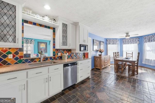 214 Horseshoe Circle, Rockmart, GA 30153