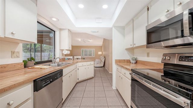 4736 CHARING CROSS ROAD, Sarasota, FL 34241