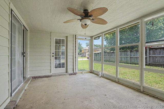 201 W Charleston Place, Broken Arrow, OK 74011