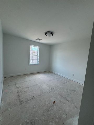 16 Princeton Circle, Fall River, MA 02722