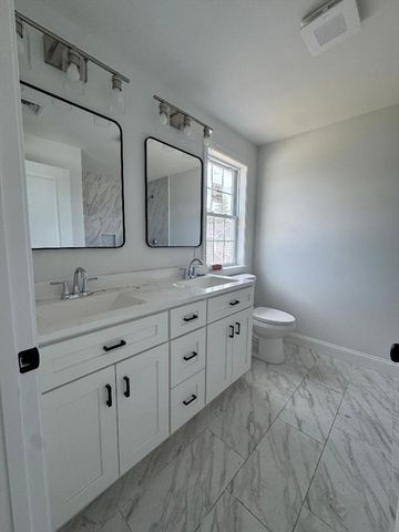 16 Princeton Circle, Fall River, MA 02722