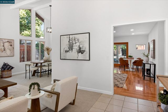 714 Navaronne Way, Concord, CA 94518