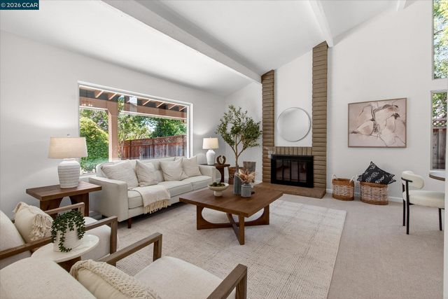 714 Navaronne Way, Concord, CA 94518