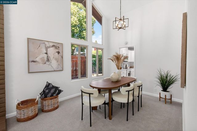 714 Navaronne Way, Concord, CA 94518