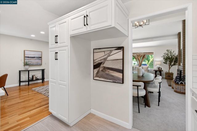 714 Navaronne Way, Concord, CA 94518
