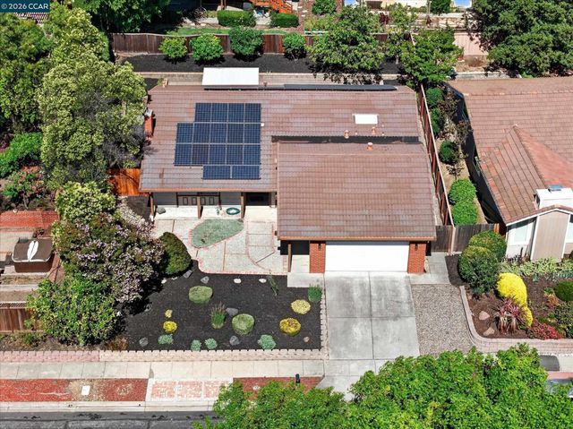 714 Navaronne Way, Concord, CA 94518