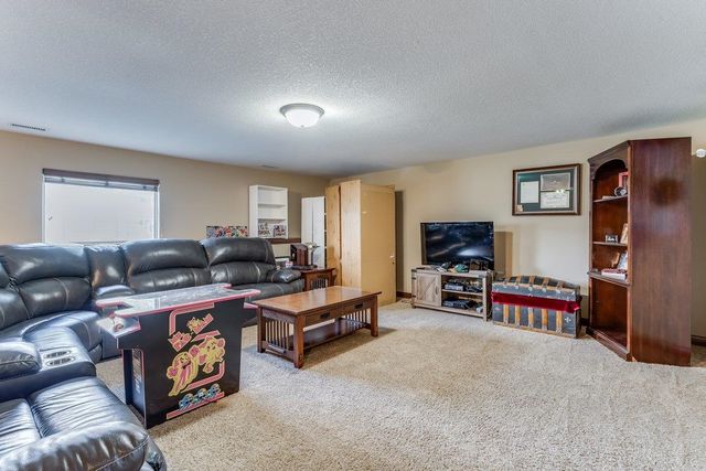 4835 N Emerald, Maize, KS 67101