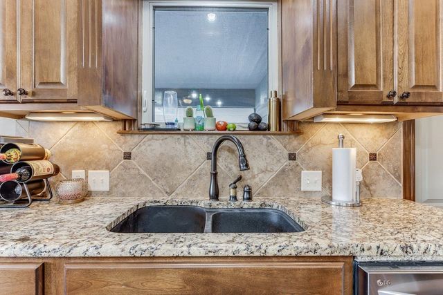 4835 N Emerald, Maize, KS 67101