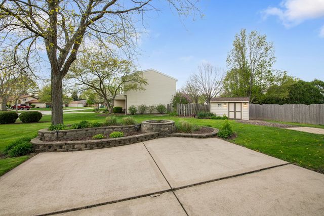 301 Greenfield Road, Shorewood, IL 60404