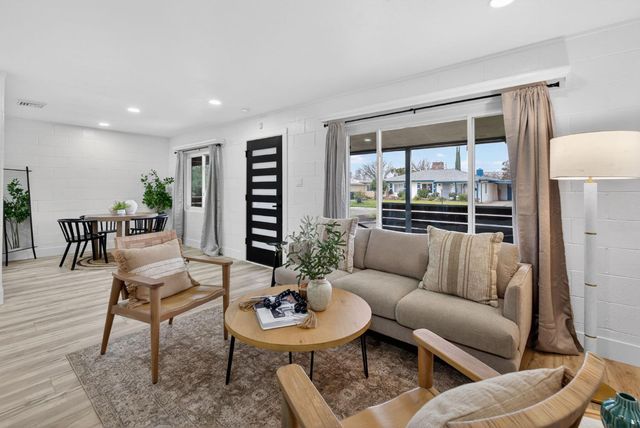 4819 62nd St, Sacramento, CA 95820