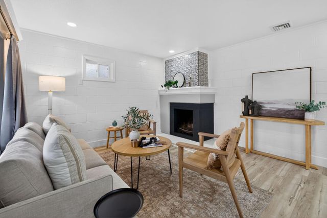 4819 62nd St, Sacramento, CA 95820