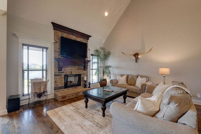 902 Larkspur Ln, Lebanon, TN 37087