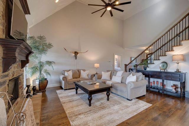 902 Larkspur Ln, Lebanon, TN 37087