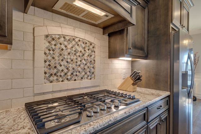 902 Larkspur Ln, Lebanon, TN 37087