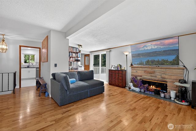 13828 183rd Avenue SE, Renton, WA 98059