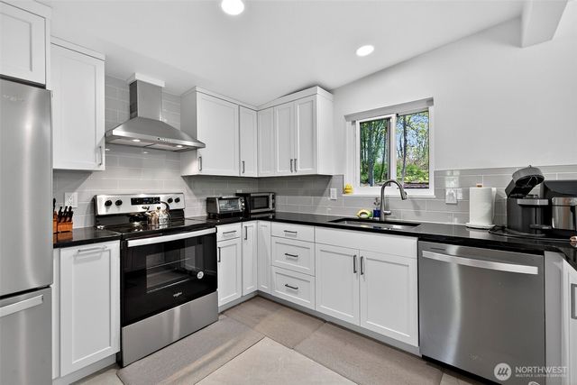 13828 183rd Avenue SE, Renton, WA 98059
