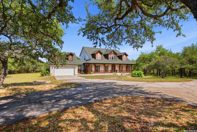 148 N Stallion Estates Dr, Spring Branch, TX 78070