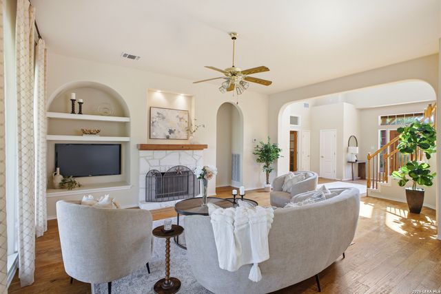 148 N Stallion Estates Dr, Spring Branch, TX 78070