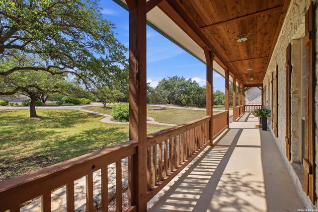 148 N Stallion Estates Dr, Spring Branch, TX 78070