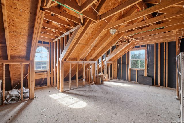 148 N Stallion Estates Dr, Spring Branch, TX 78070