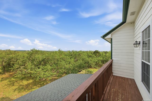 148 N Stallion Estates Dr, Spring Branch, TX 78070