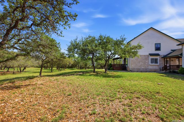 148 N Stallion Estates Dr, Spring Branch, TX 78070