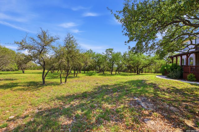 148 N Stallion Estates Dr, Spring Branch, TX 78070