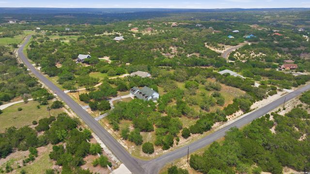 148 N Stallion Estates Dr, Spring Branch, TX 78070
