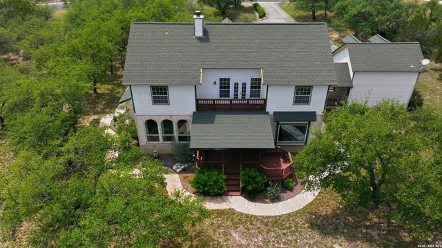 148 N Stallion Estates Dr, Spring Branch, TX 78070