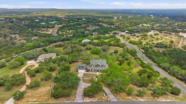 148 N Stallion Estates Dr, Spring Branch, TX 78070