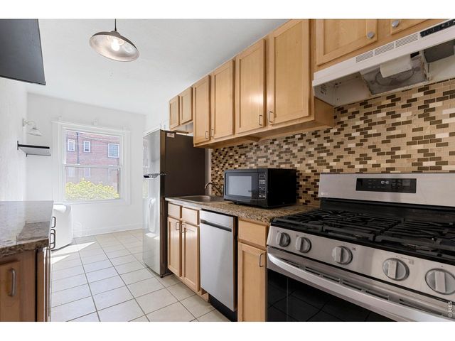 1416 N Downing St 2, Denver, CO 80218