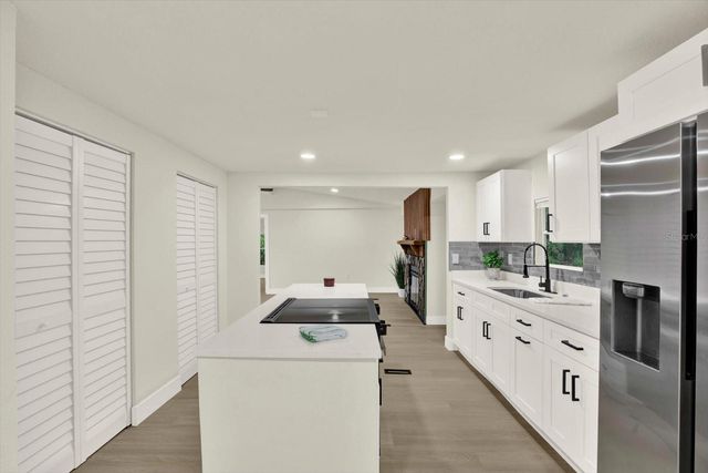 5801 MYRTLE LANE, Tampa, FL 33625