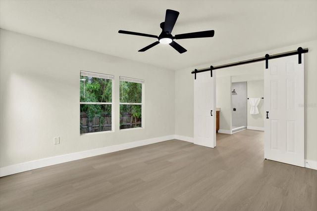 5801 MYRTLE LANE, Tampa, FL 33625
