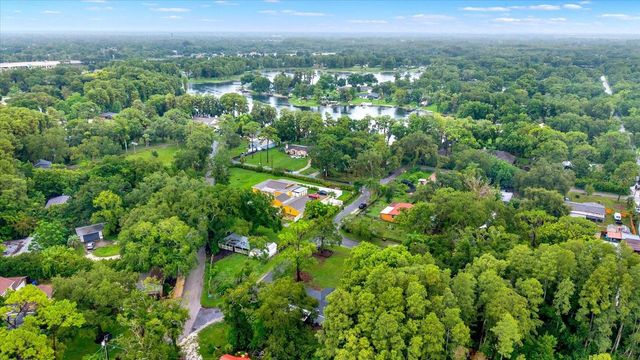 5801 MYRTLE LANE, Tampa, FL 33625