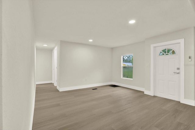 5801 MYRTLE LANE, Tampa, FL 33625